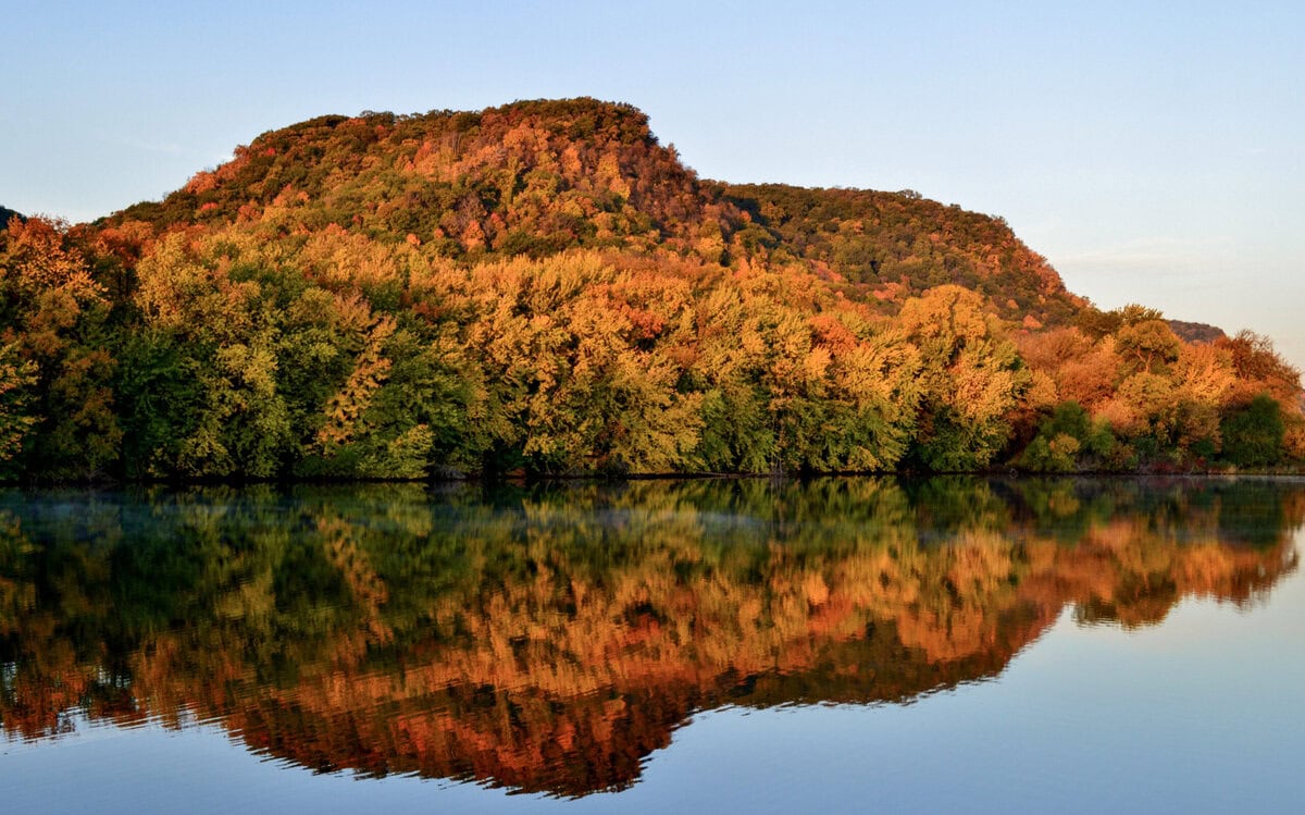 Bluff Reflection 2.Susie Loechler scaled - Winona Community Foundation